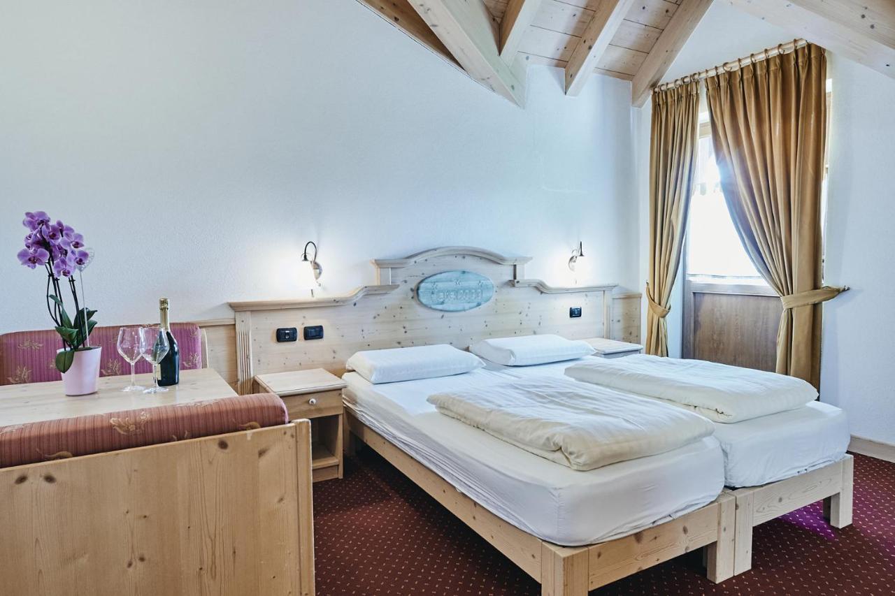 ליביניו Hotel 2000 חדר תמונה