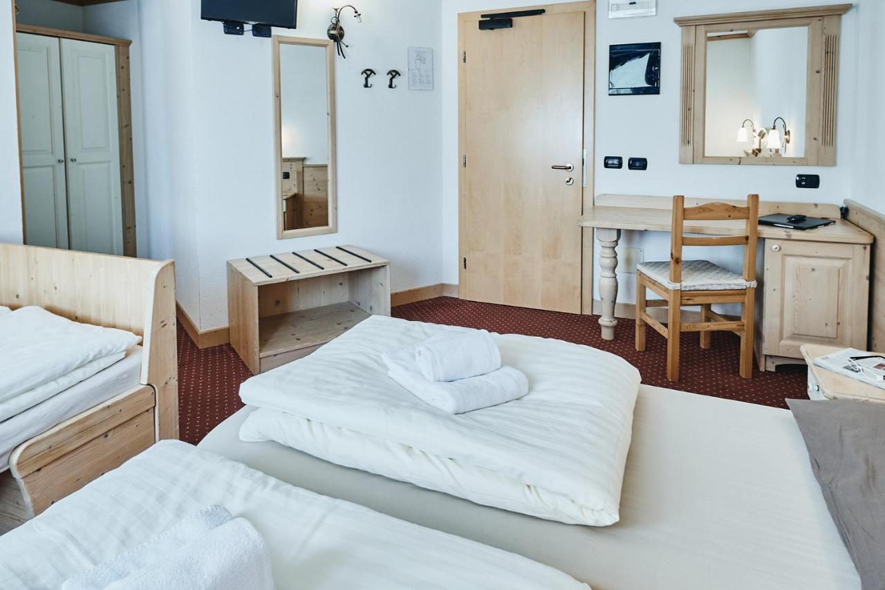 ליביניו Hotel 2000 מראה חיצוני תמונה