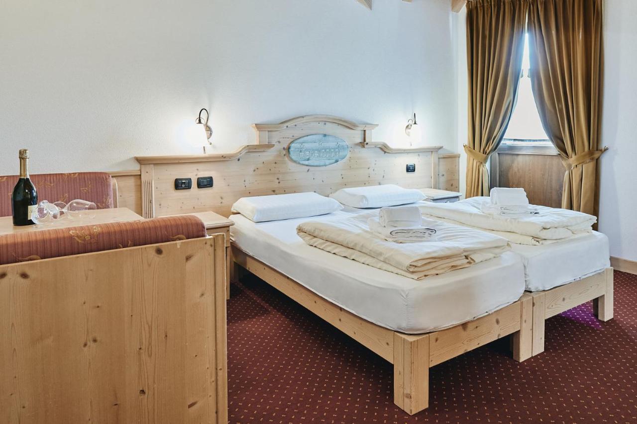 ליביניו Hotel 2000 מראה חיצוני תמונה